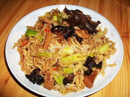 stir-fried pasta with seasonal vegetables