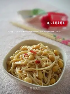 Laba beans mixed with mushroom