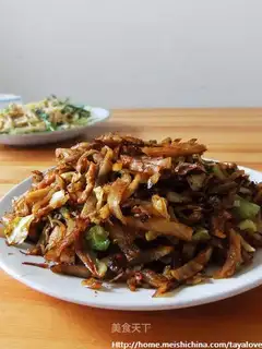 Home-cooked fried cakes