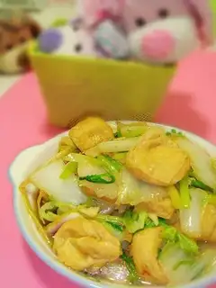 Braised Chinese cabbage with oil and beans