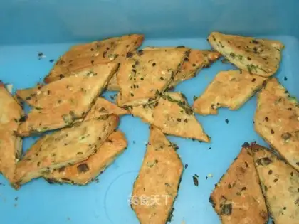 Scallion sesame biscuits