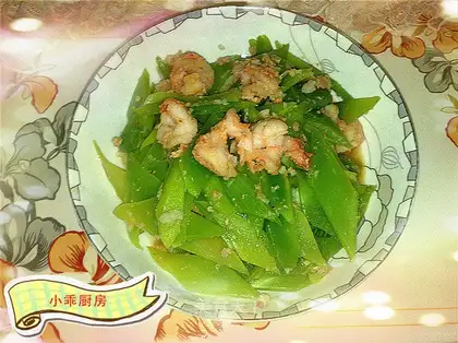 Shrimp and lettuce