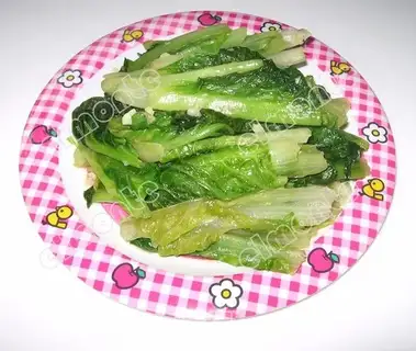 stir-fried Roman lettuce with minced garlic