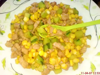 Sauteed colorful diced pork