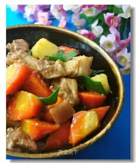 Sweet roasted pork with colorful vegetables