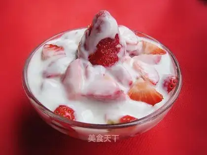 Yogurt strawberry