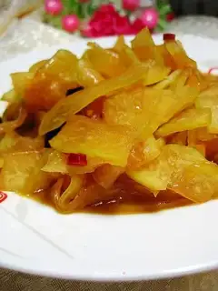 stir-fried hot and sour watermelon peel