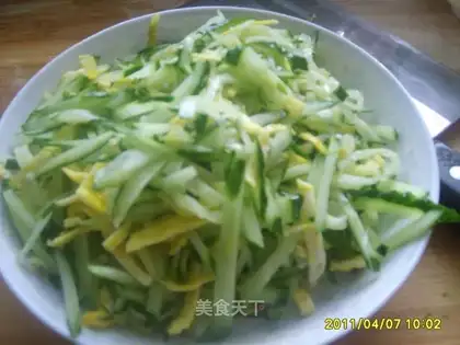 Shredded cucumber and egg salad