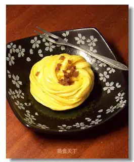 Jujube-scented golden silk roll