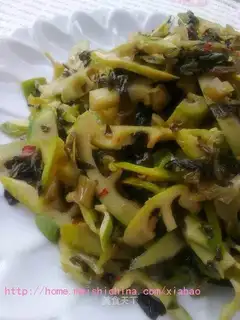 stir-fried bamboo shoots with pickled cabbage
