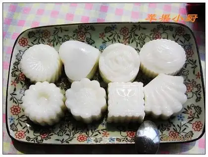 Fresh coconut jelly