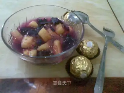 Purple sweet potato pineapple sago
