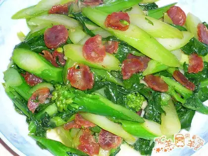 stir-fried cabbage with sausage
