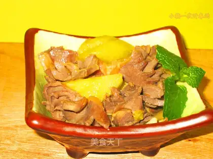 stir-fried chicken gizzards with pineapple