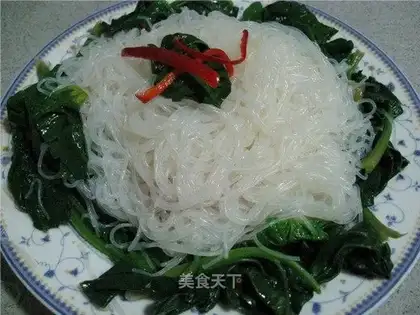 Salad spinach vermicelli