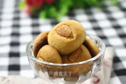Almond cookies