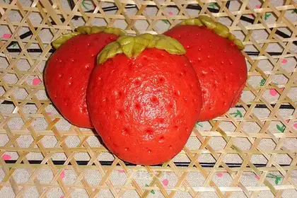 Strawberry buns