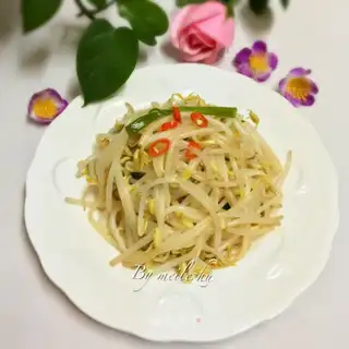 Cold bean sprouts
