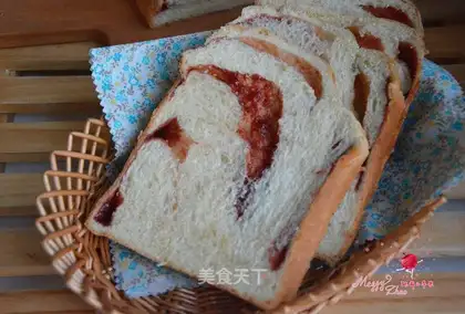 Plum sauce toast