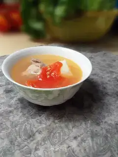 Tomato's phalanche soup