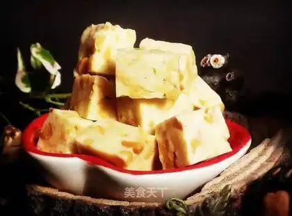 Purely hand-made cow-rolling sugar