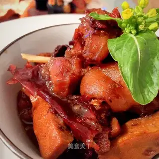 Saltless soy-dry pig feet