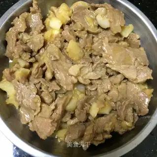Garlic fried meat