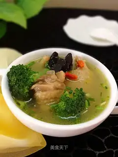 The broccoli hens soup