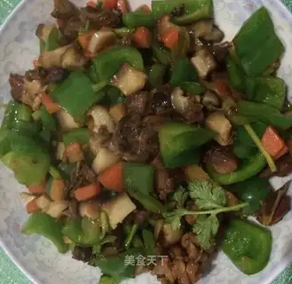 Three-coloured fried chicken