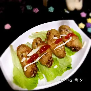 Sweet fried chicken wings