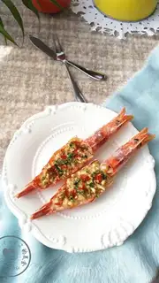 Garlic roasted South American red shrimp