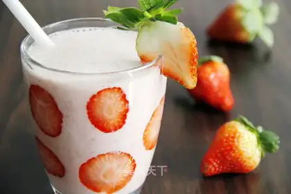 Strawberry shakes, moose