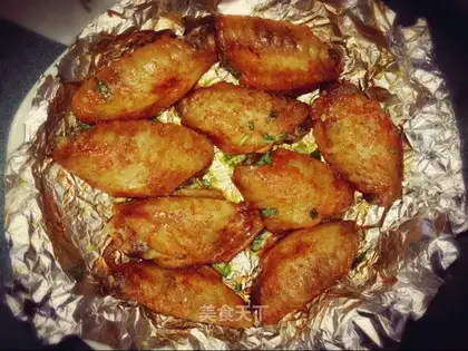 Honey sauce. Chicken wings