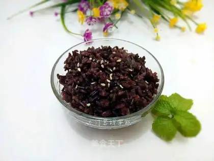 Coarse rice of three colours