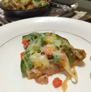 The field bacon pizza