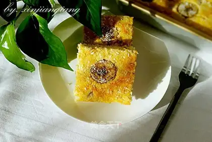 Banana cake