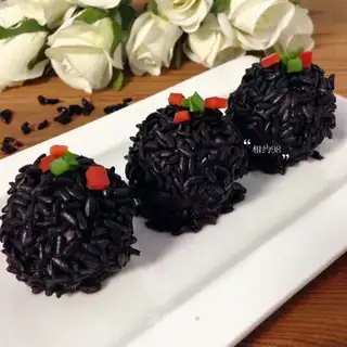 Black rice round
