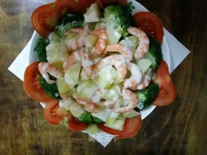 Potato seafood salad