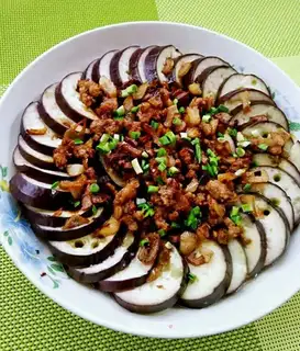Garlic pasta, eggplant