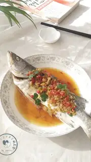 Precious cutter, steamed sea bass