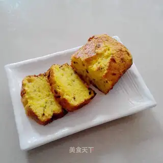 A pound cake of clot nuts