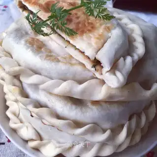 Onion pork pancakes
