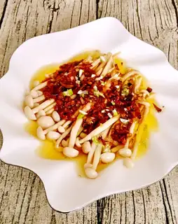 Garlic ointment, white mushrooms