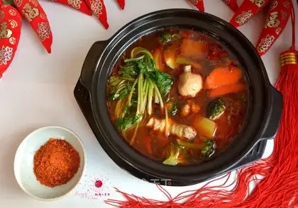 Chicken soup and vegetables
