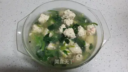 Spinach chicken meatball soup