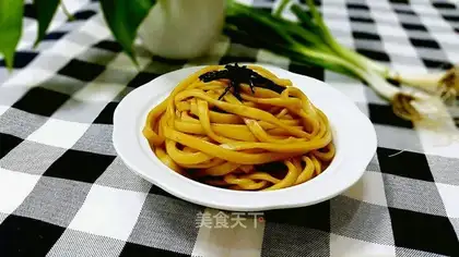 Onion noodles
