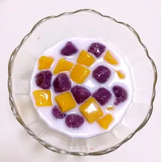 Q ROUNDED UP COCONUT MILK