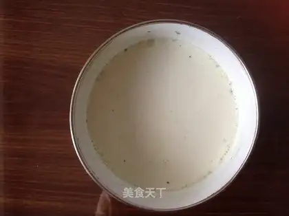 Tea and skin cream