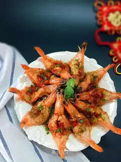 Flowers with rich shrimp