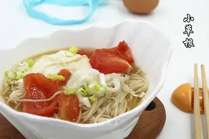 Tomato egg noodles